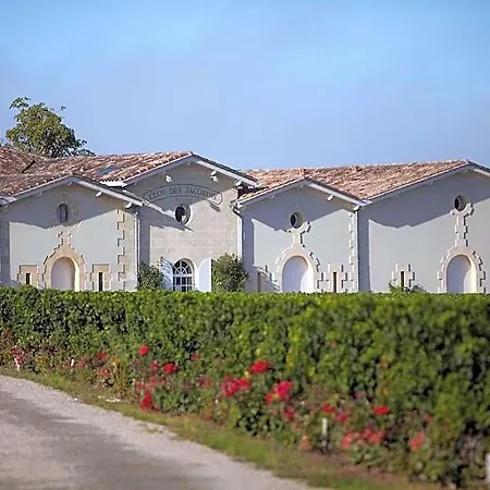 Bed & Breakfast Clos Des Jacobins 3*