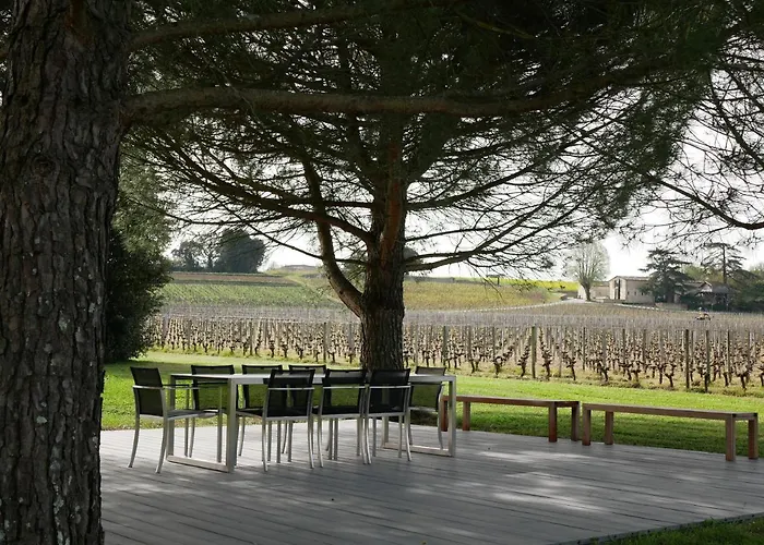 Clos Des Jacobins 3*