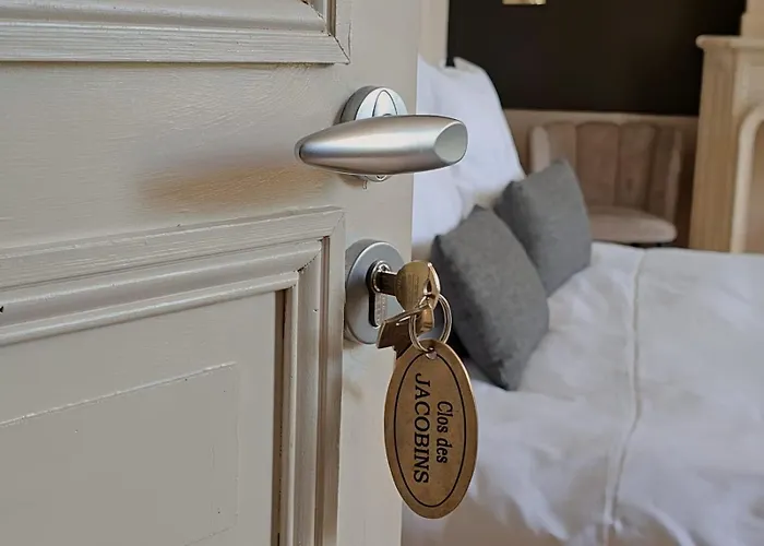 Bed & Breakfast Clos Des Jacobins 3*