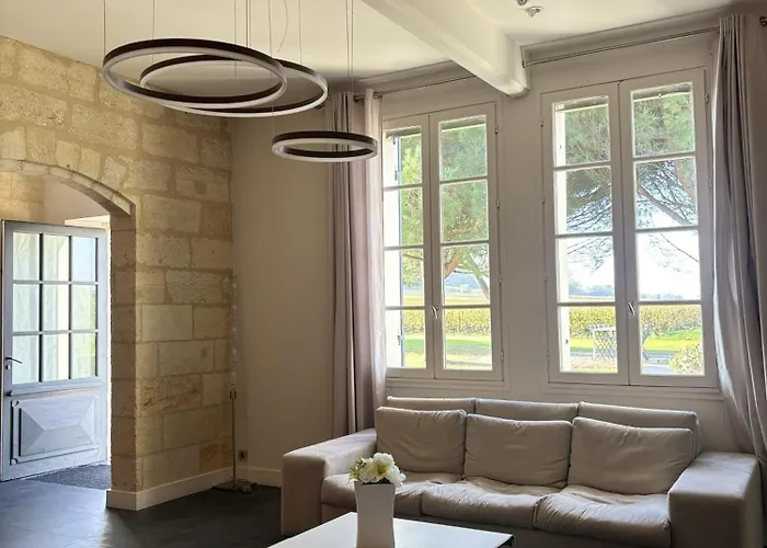 Clos Des Jacobins Bed & Breakfast 3*